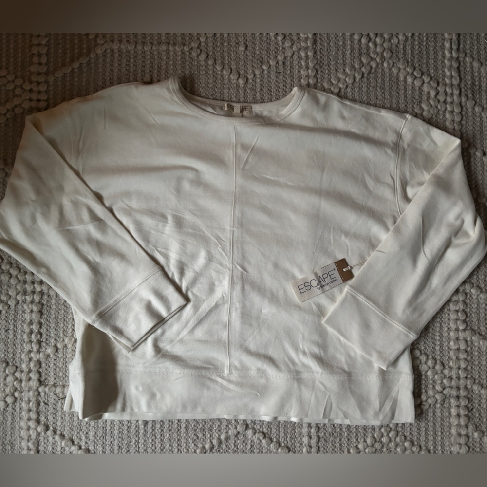 New with tags XL Escape by Habitat crew neck cream sweater shirt tunic top.